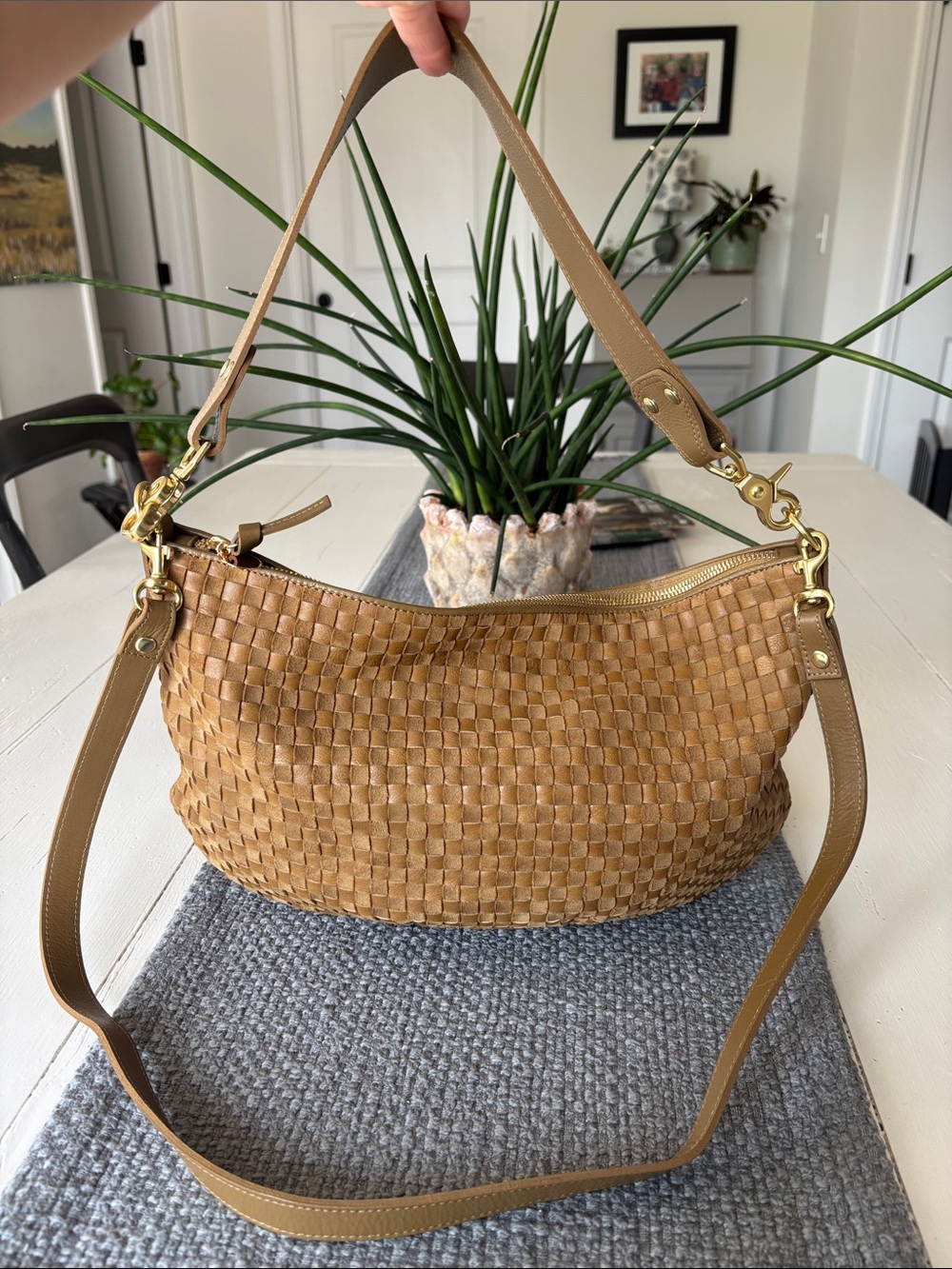 Clare V Moyen Messenger Bag in Sequoia